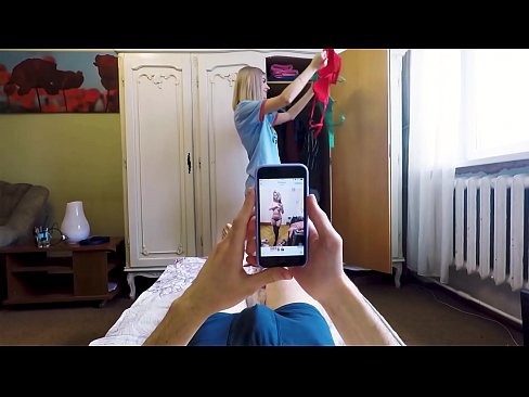 ❤️ A Stepsister fez o seu irmão ejacular mesmo antes da mãe chegar a casa ❌ Porno duro em nós